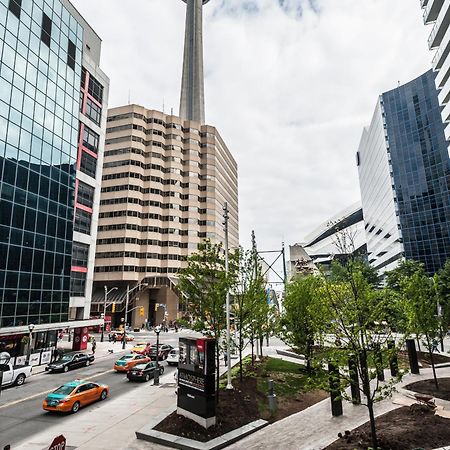Skyline Suites - Walk To Mtcc, Acc, Rogers Centre & Entertainment District Toronto Eksteriør bilde