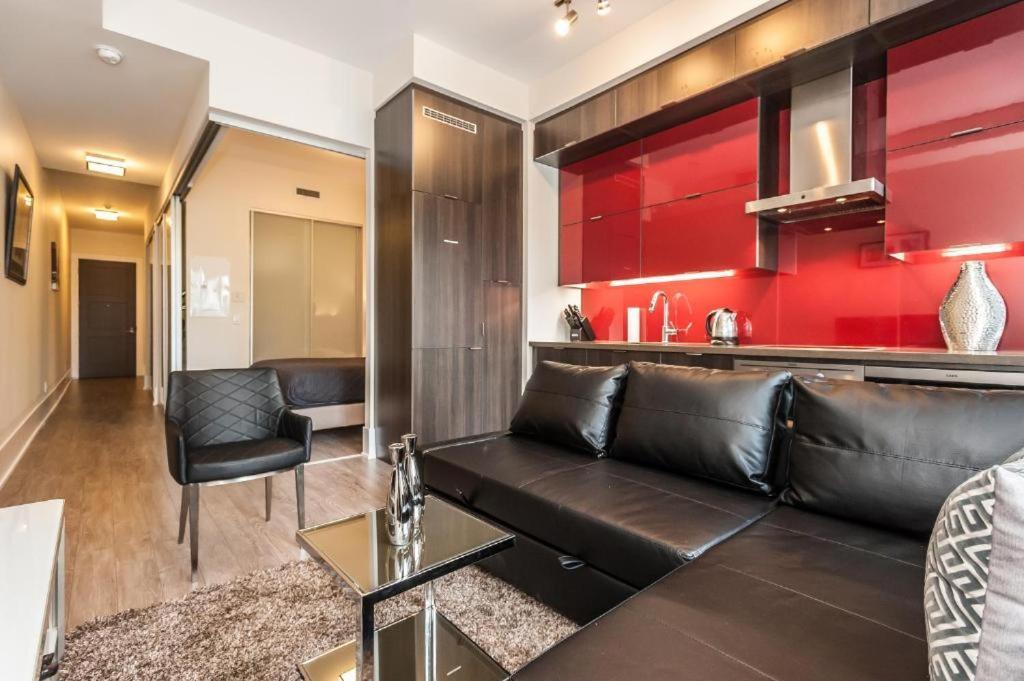 Skyline Suites - Walk To Mtcc, Acc, Rogers Centre & Entertainment District Toronto Eksteriør bilde
