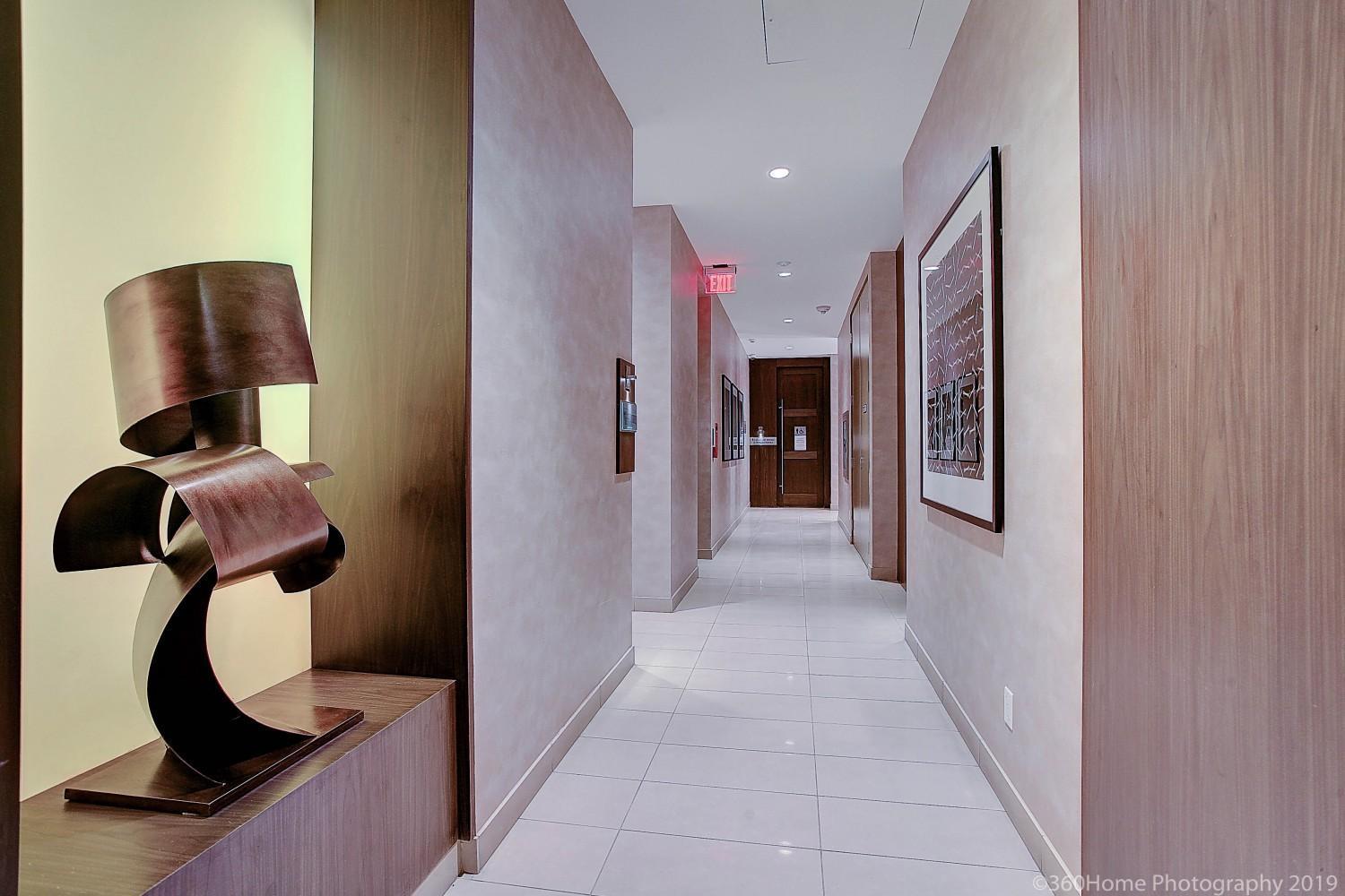 Skyline Suites - Walk To Mtcc, Acc, Rogers Centre & Entertainment District Toronto Eksteriør bilde