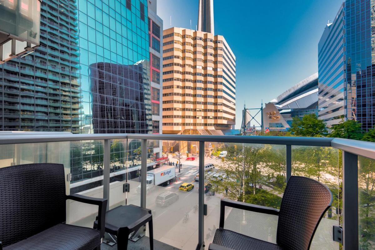 Skyline Suites - Walk To Mtcc, Acc, Rogers Centre & Entertainment District Toronto Eksteriør bilde
