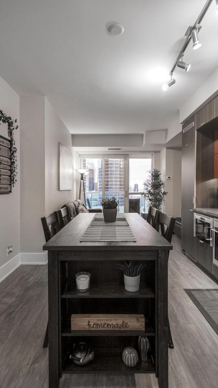 Skyline Suites - Walk To Mtcc, Acc, Rogers Centre & Entertainment District Toronto Eksteriør bilde