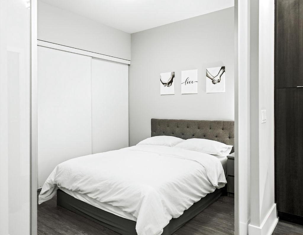 Skyline Suites - Walk To Mtcc, Acc, Rogers Centre & Entertainment District Toronto Eksteriør bilde